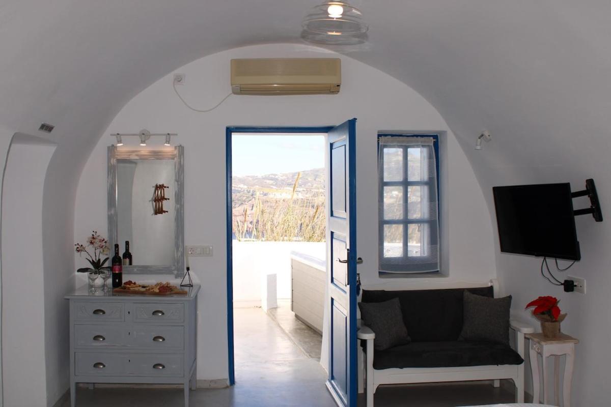 Villa Solasta #1 With Jacuzzi In Santorini Akrotírion 외부 사진