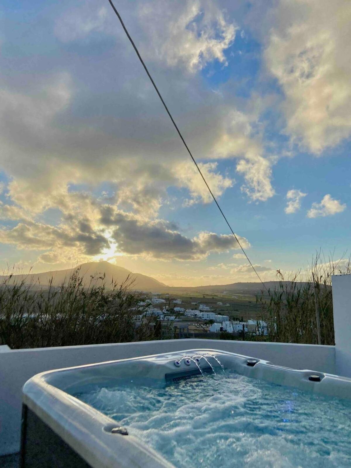 Villa Solasta #1 With Jacuzzi In Santorini Akrotírion 외부 사진